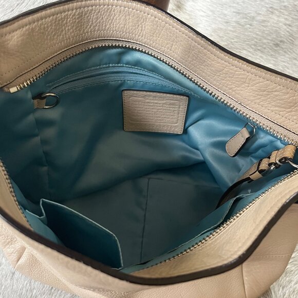 Coach Madison Tribeca Pebbled Leather shoulder bag - Picture 8 of 8